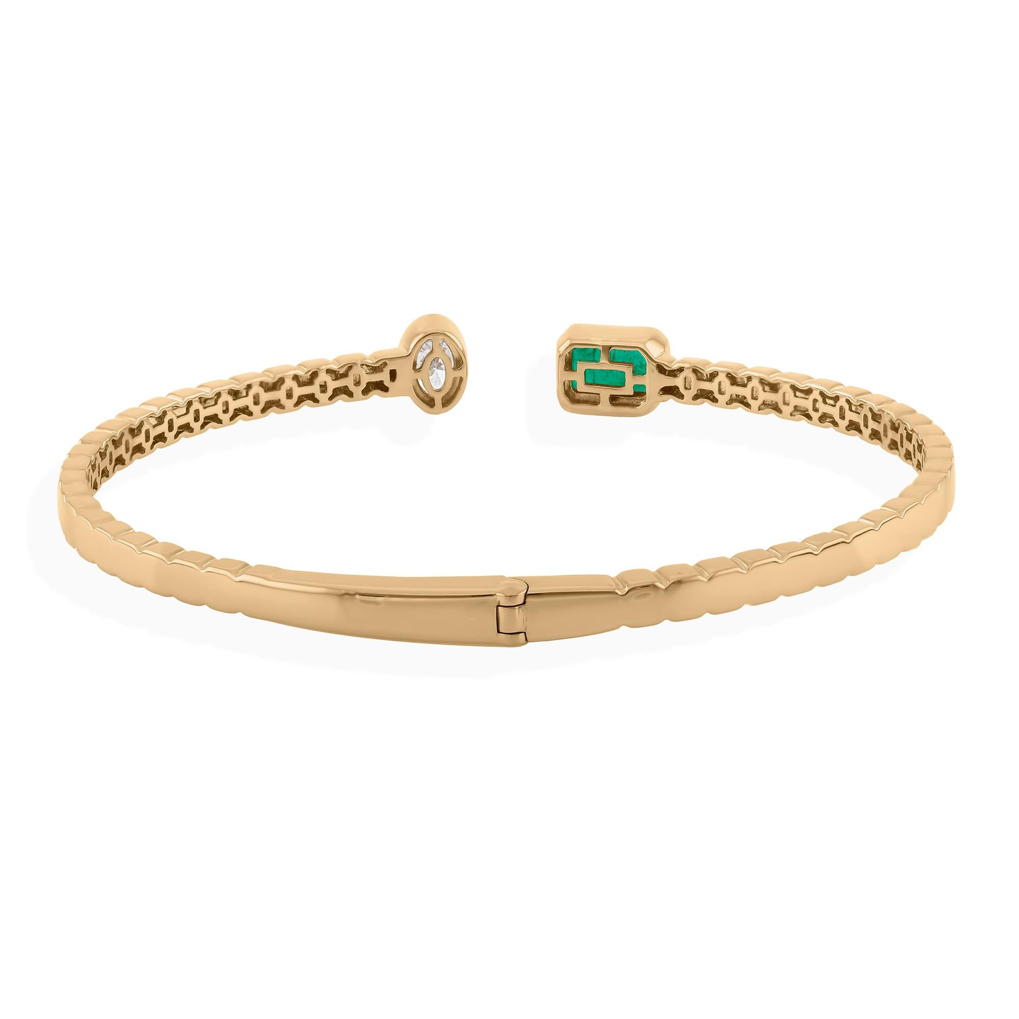 0,8 Karat sambischer Smaragd 0,5 Karat Diamant Armreif 18 Karat Gelbgold Armband (Achteckschliff) im Angebot