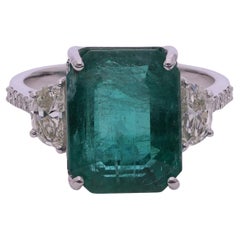 8,54 Karat sambischer Smaragd 0,68 Karat SI/H Diamant Cocktail Ring 18k Weißgold