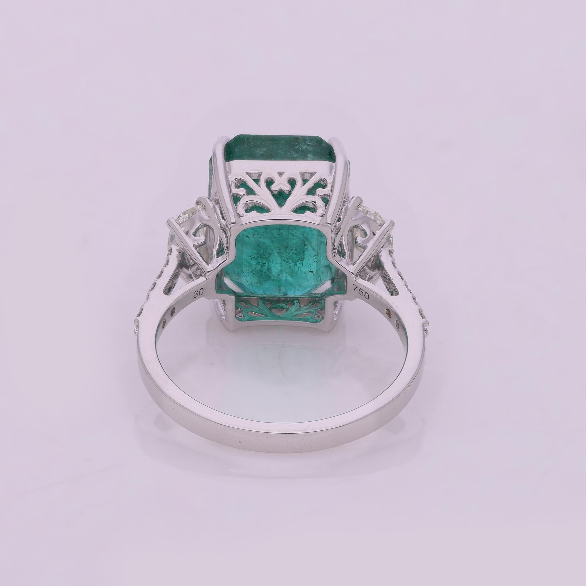 Im Angebot: 8,54 Karat sambischer Smaragd 0,68 Karat SI/H Diamant Cocktail Ring 18k Weißgold () 3
