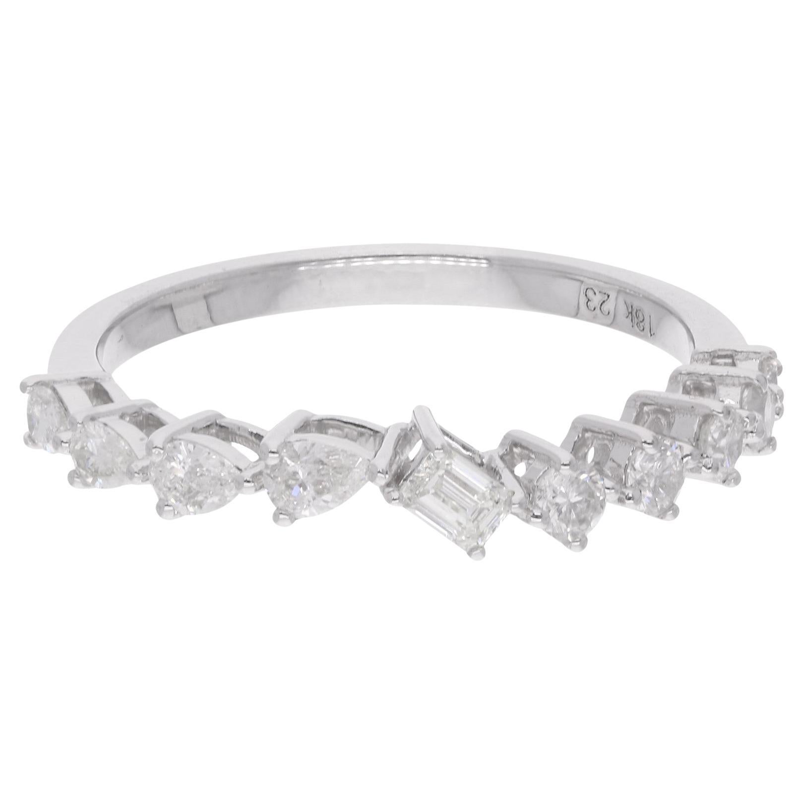 0,52 Karat Smaragd & birnenförmiger Diamant Halb-Eternity-Ring aus 18 Karat Weißgold im Angebot