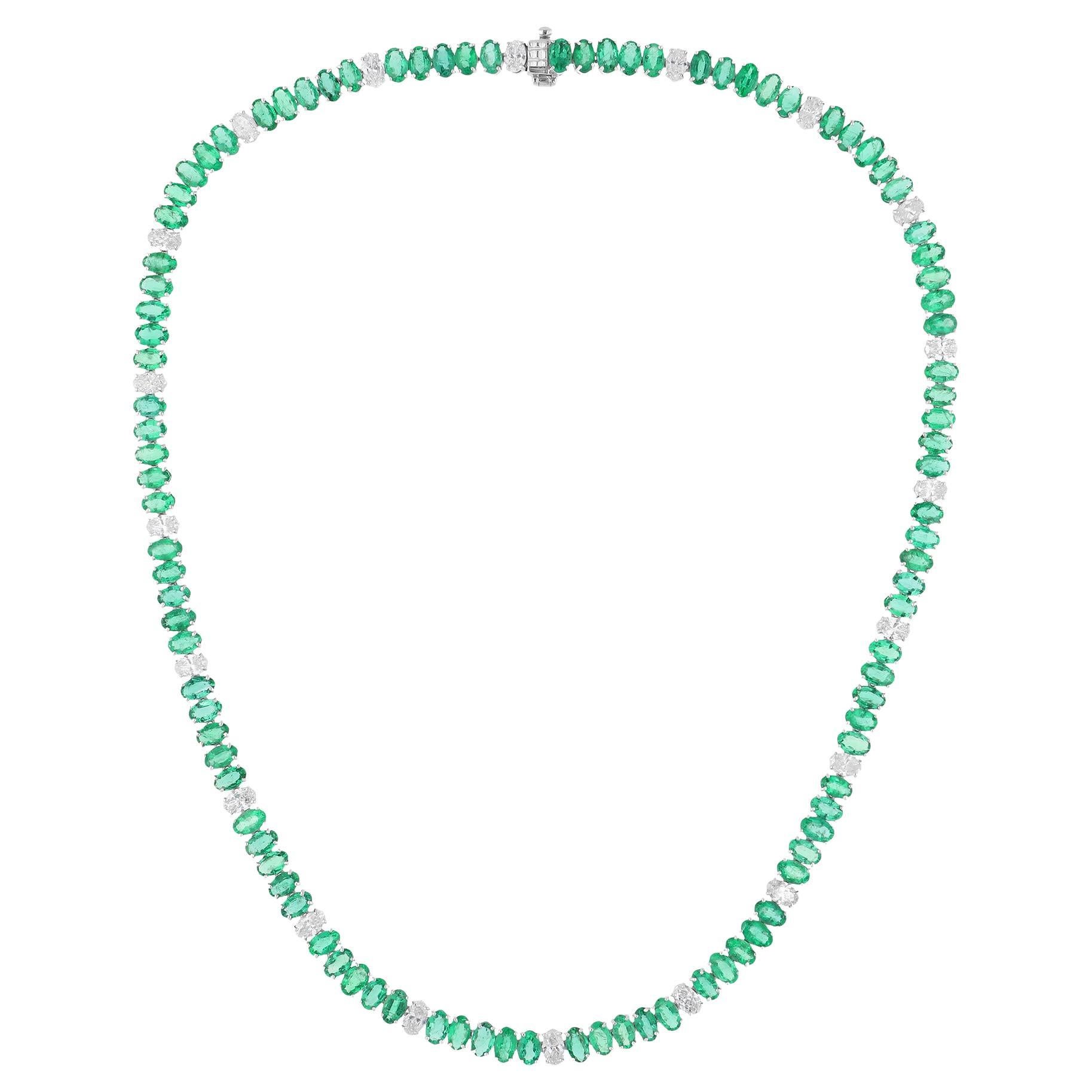 Collana di smeraldo ovale dello Zambia con diamante in oro bianco 14 carati Gioielli di pregio