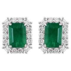 Orecchini di smeraldo naturale dello Zambia con diamante in oro bianco 14 carati Gioielli fatti a mano