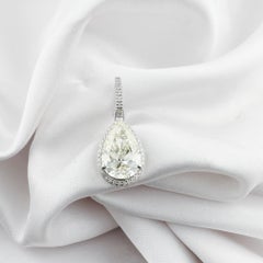 Ciondolo con diamante solitario a forma di pera da 6,31 carati, SI/H, in oro bianco 18 carati