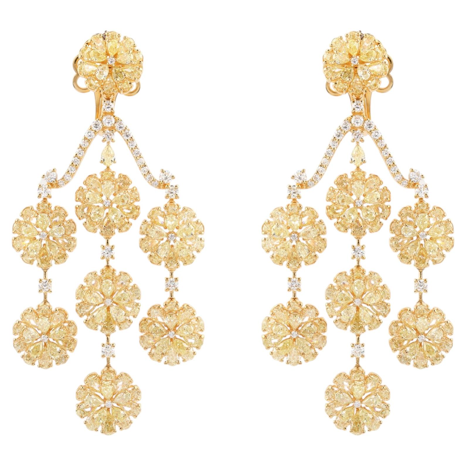 Yellow & White Diamonds Chandelier Earrings 18 Karat Yellow Gold
