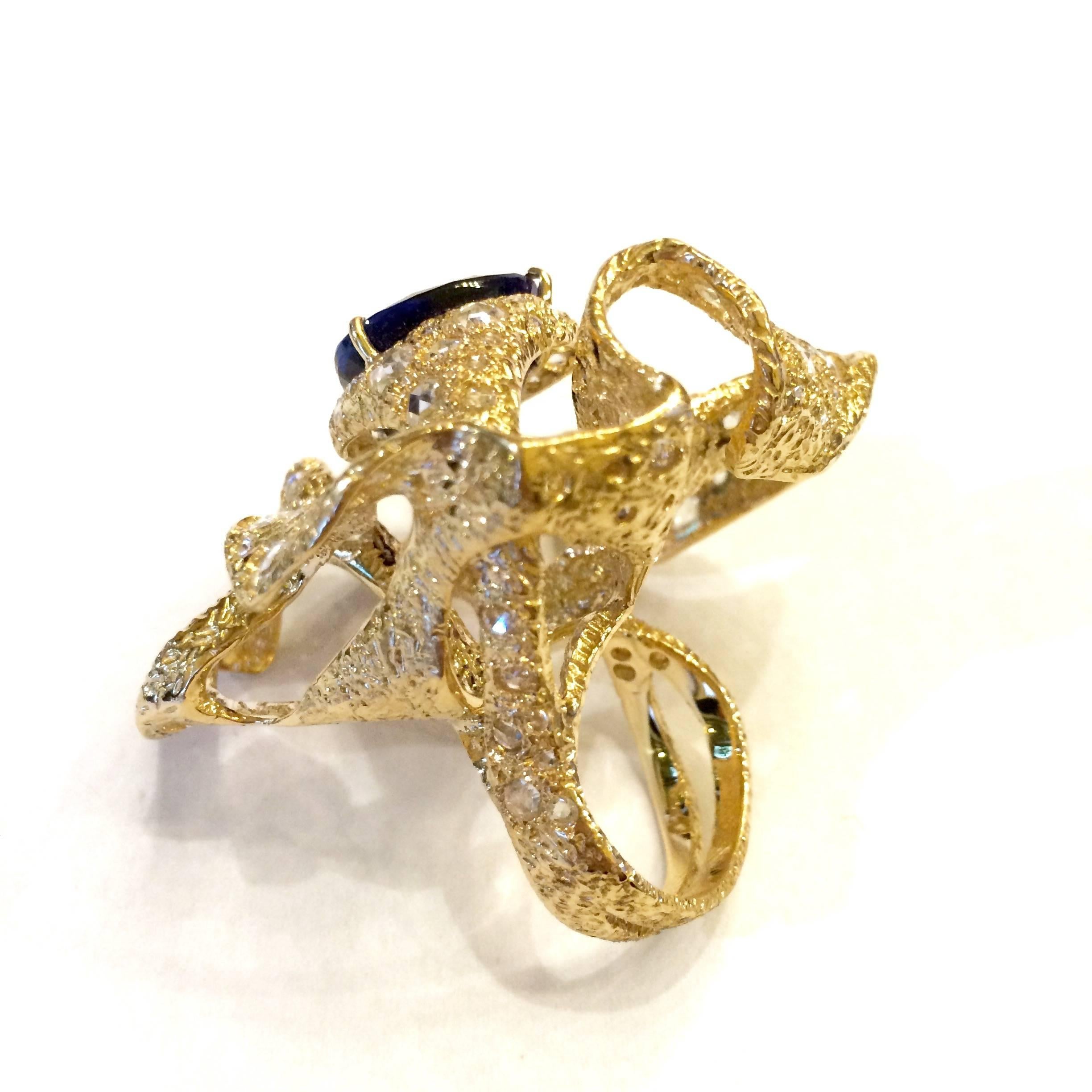 15.41 Carat Natural Vivid Blue Tanzanite Rosette Diamonds Gold Ring For Sale 1