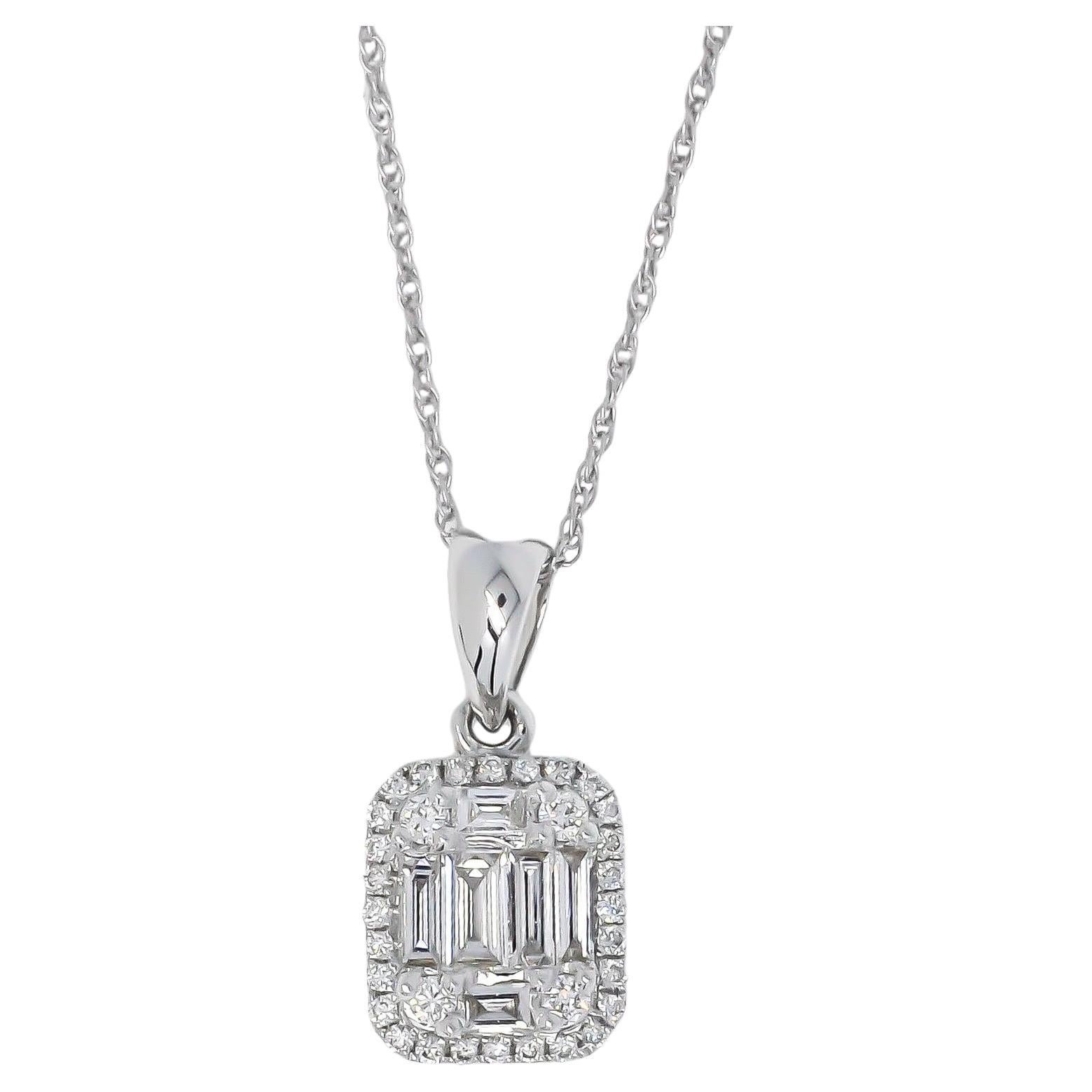 Natural diamond 0.43 carats 18KT White Gold Cluster Pendant Chain Necklace