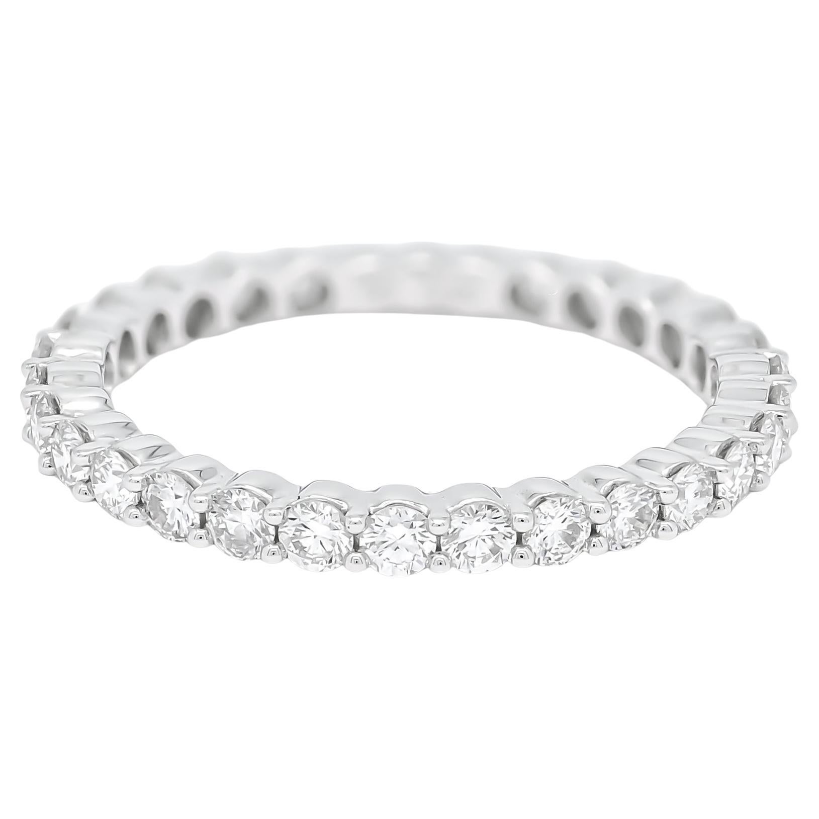 Alliance d
éternité en or blanc 18 carats avec diamant naturel de 0,93 carat