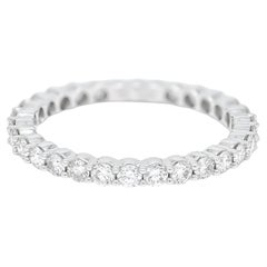 Alliance d
éternité en or blanc 18 carats avec diamant naturel de 0,93 carat