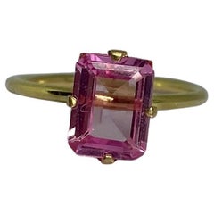 Vintage 18 Carat Gold Ring with Roses De France, pink