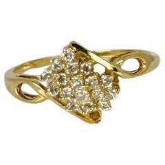 18k  yellow gold ring with 17 brilliant cut diamonds VVSI - 0.12 carat