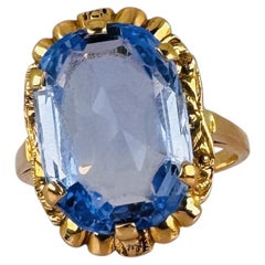 18K Yellow Gold 5.7 Carat Oval Blue Topaz Ring - ca 1980