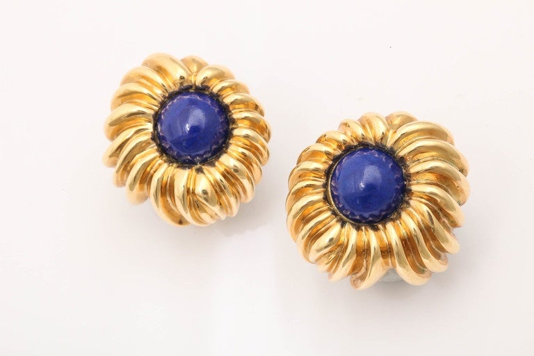 Stunning 18kt Yellow Gold & lapis Clip on Earrings.  Marked Tiffany & Co - 18K.
Made in several stone combinations, but this is the best!.