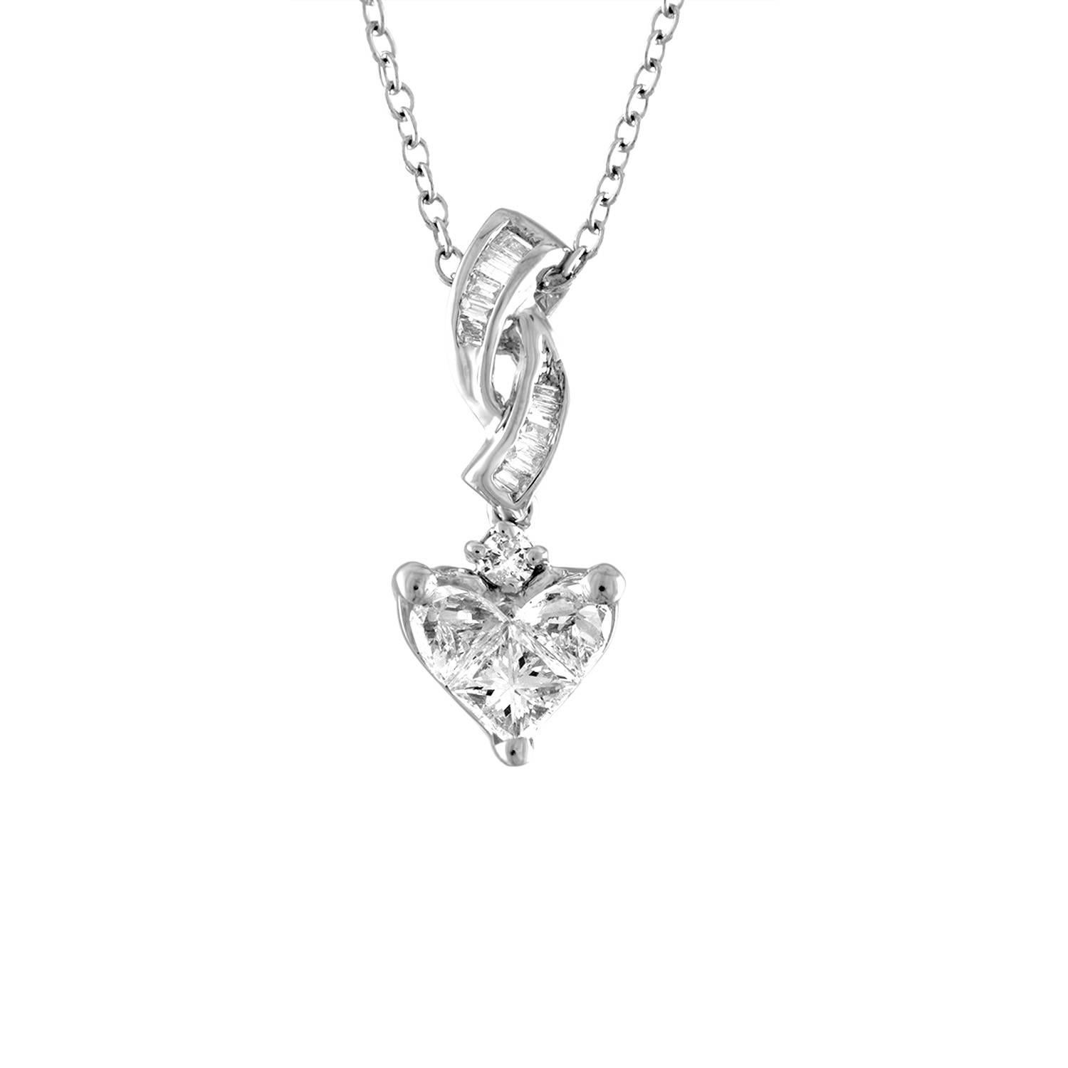 0.94 Carat Diamond Heart Gold Pendant Necklace For Sale
