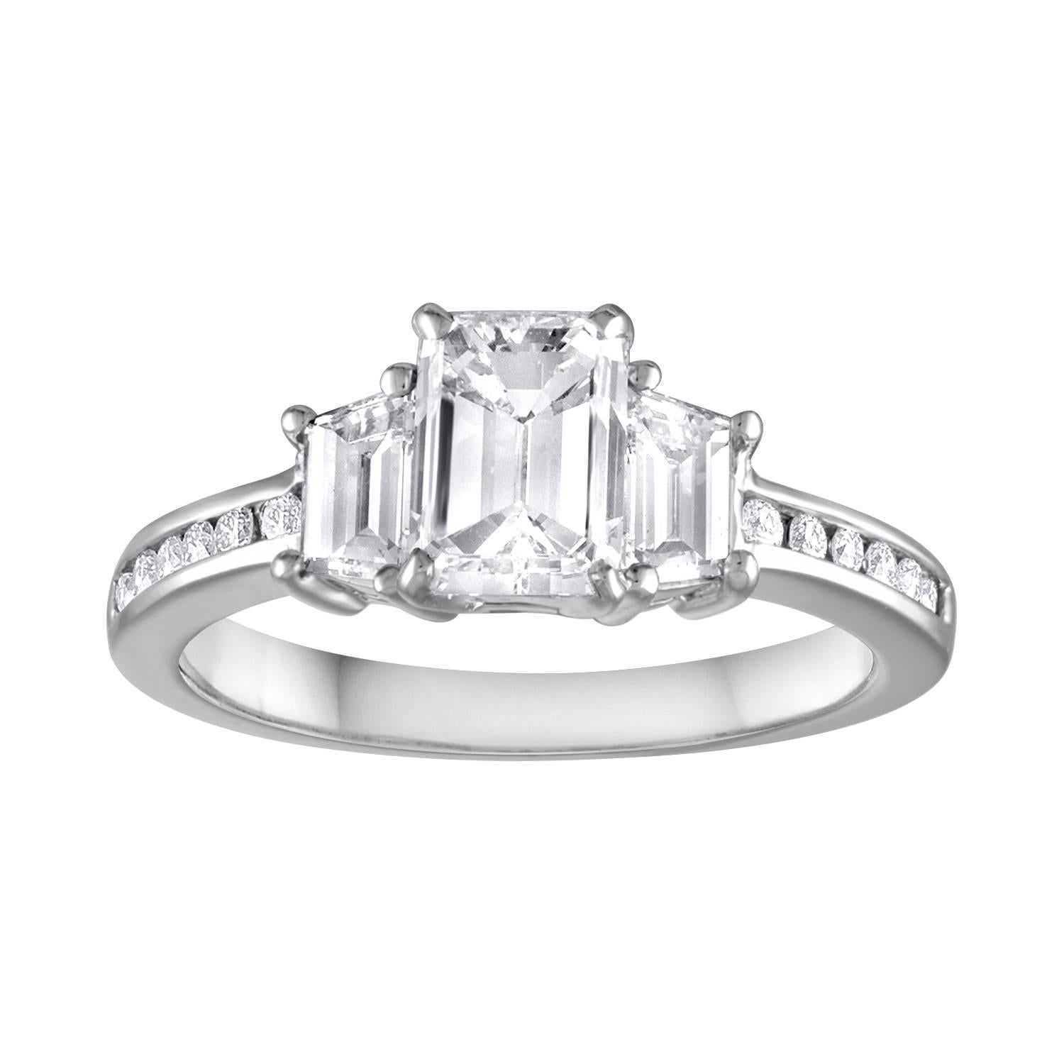 GIA Certified 1.16 Carat G VVS2 Diamond Three Stone Gold Ring For Sale