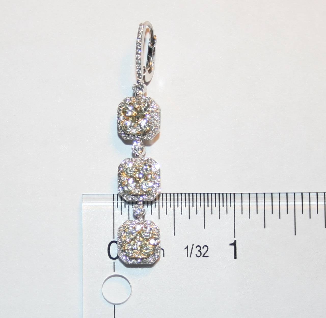 4.45 Carats Fancy Light Yellow Diamond Gold Three Tier Dangle Earrings In New Condition For Sale In New York, NY