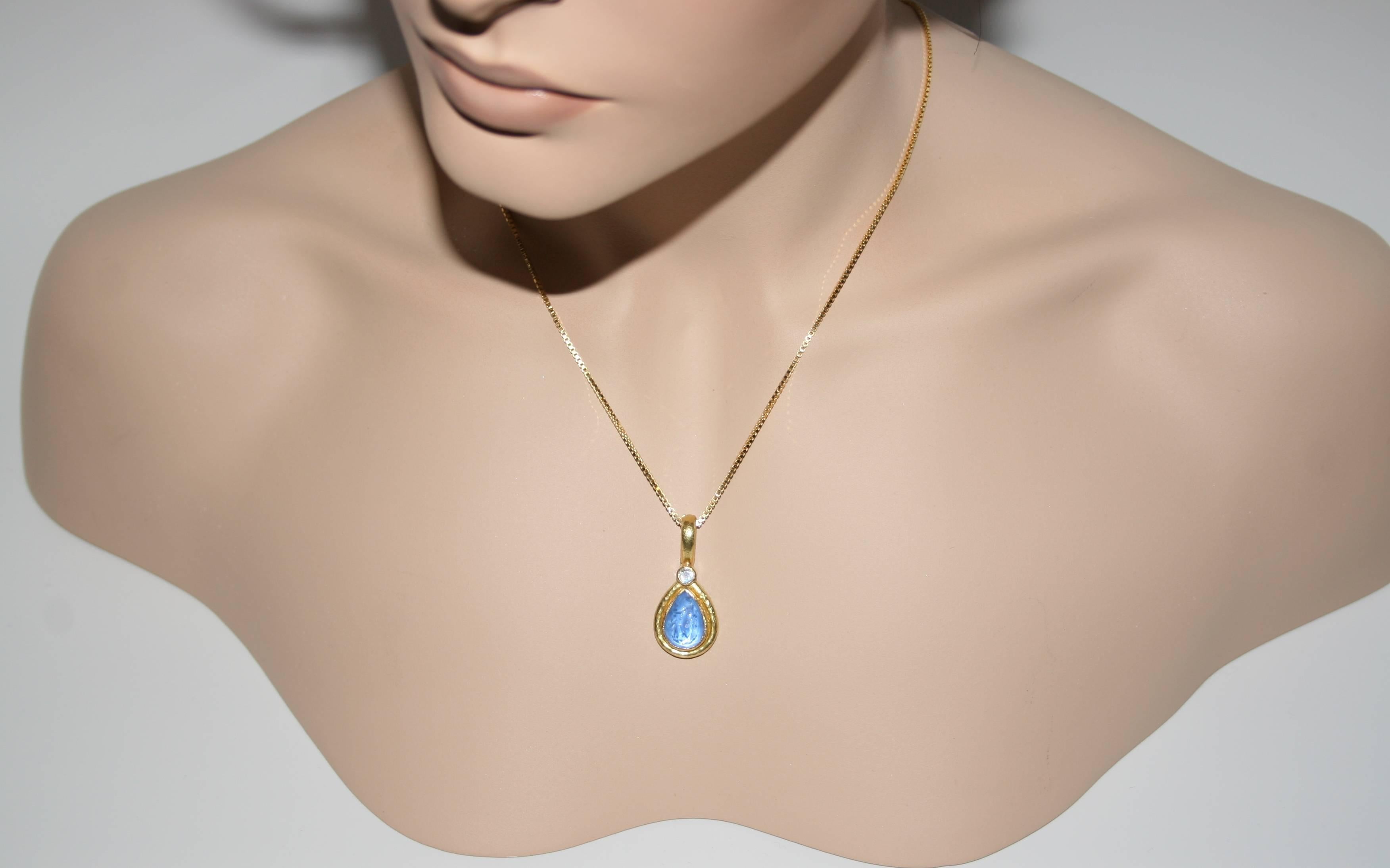 Women's Elizabeth Locke Blue Intaglio Venetian Glass Teardrop 19K Pendant