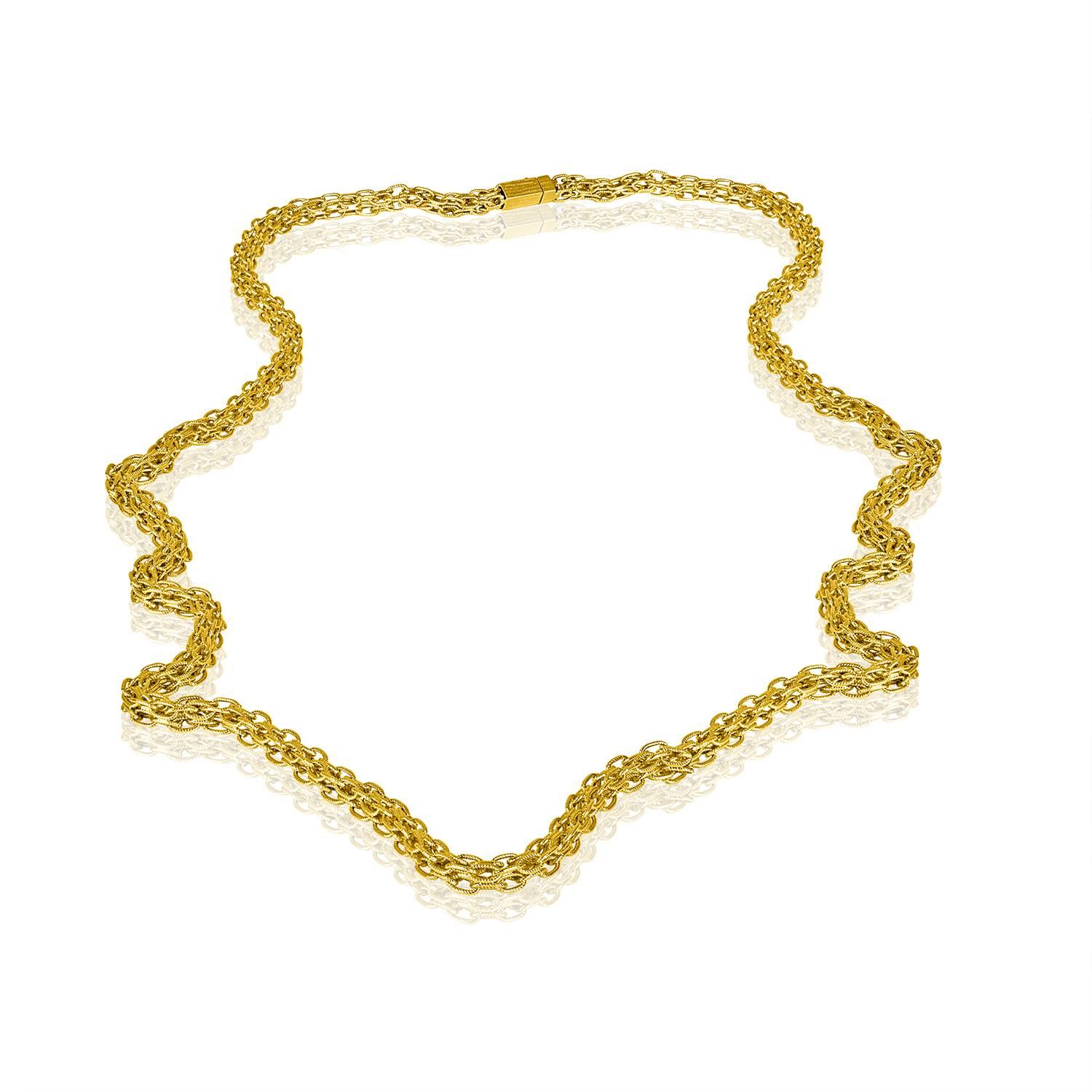Vintage 1960's Tiffany & Co. Chain Link Heavy Chain.
The chain has Tiffany & Co. W. Germany 18K.
The chain is 18K Yellow Gold.
The chain is 40