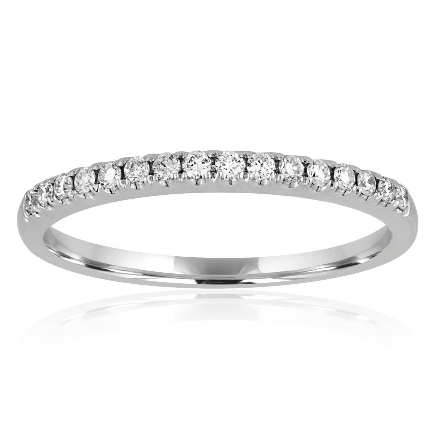 Contemporary GIA Certified 0.54 Carat E I1 Diamond Gold Engagement Wedding Band Set For Sale