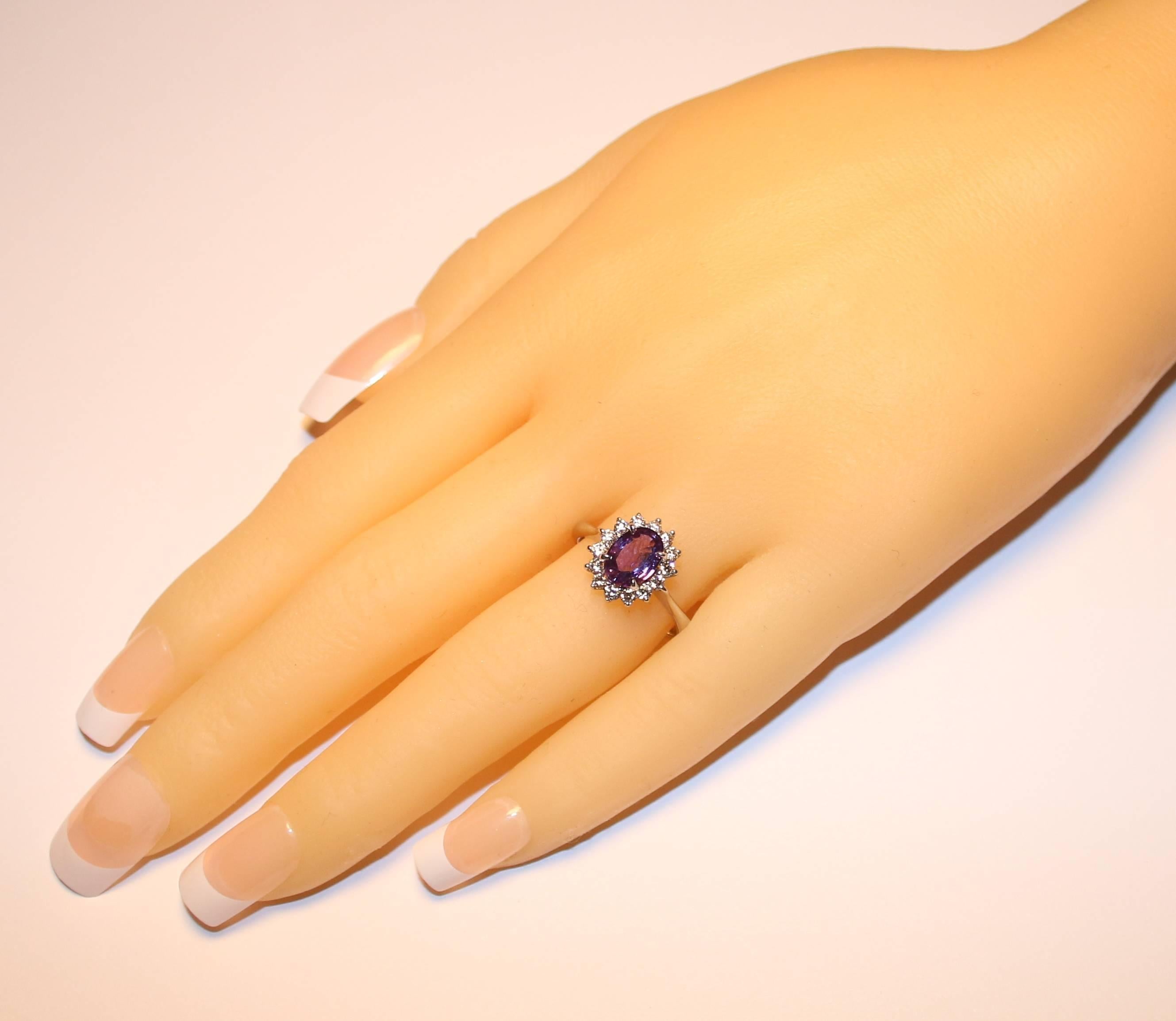 Contemporary Certified No Heat 1.32 Carats Oval Violet Sapphire Diamond Ring