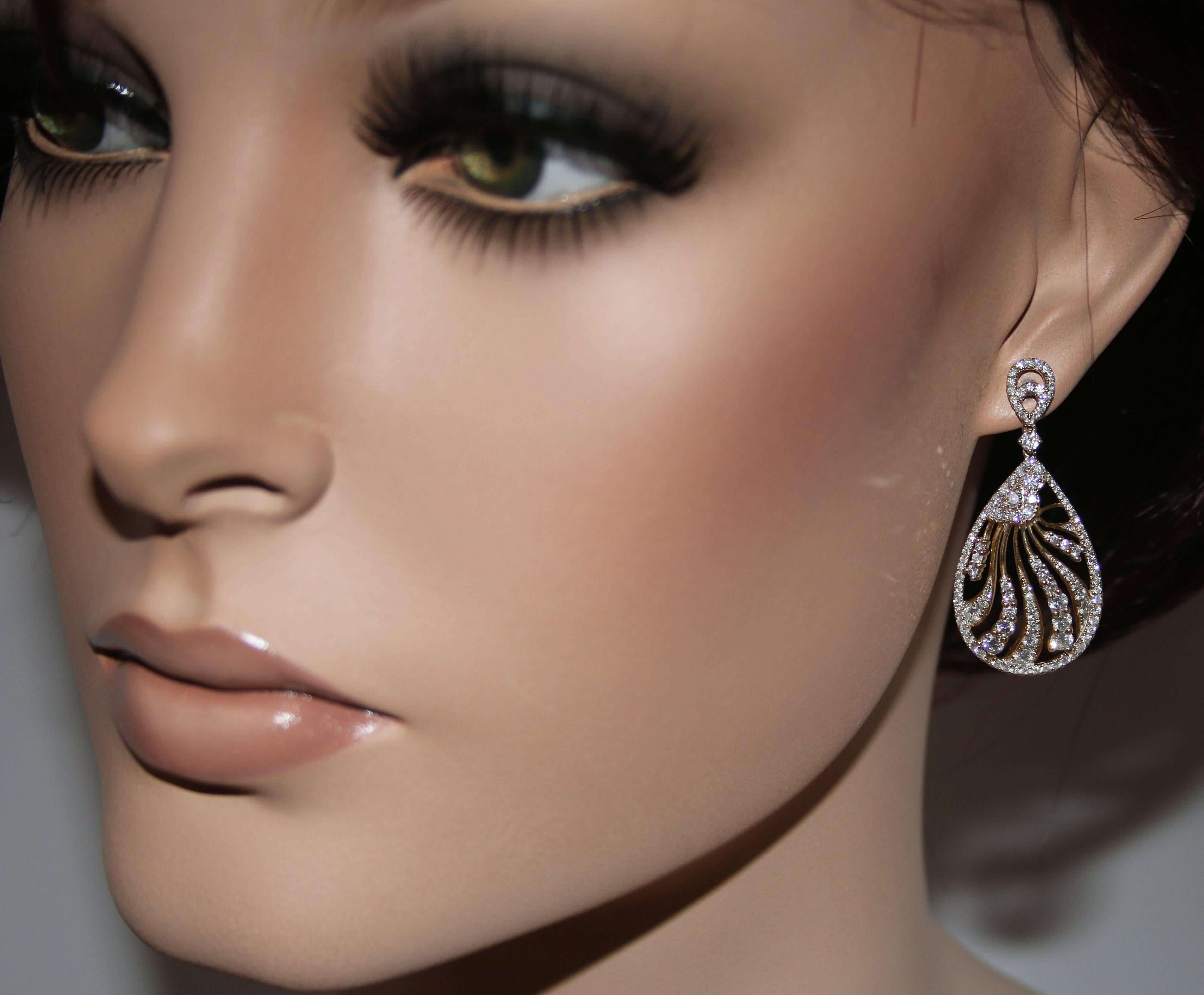 Contemporary 3.52 Carats Diamond Tear Drop Dangle Gold Earrings For Sale