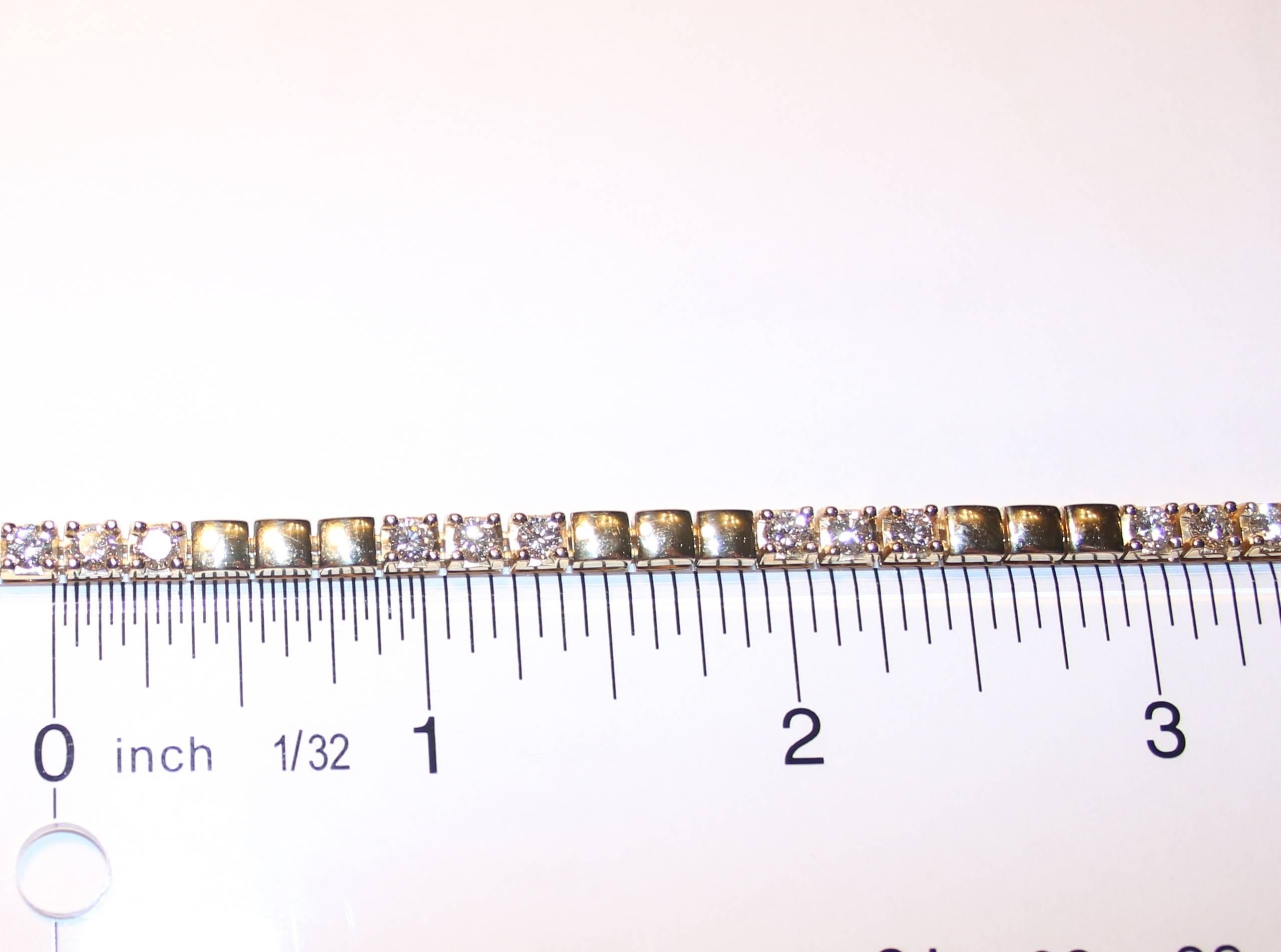 2,15 Karat Diamant-Gold-Tennisarmband (Zeitgenössisch) im Angebot