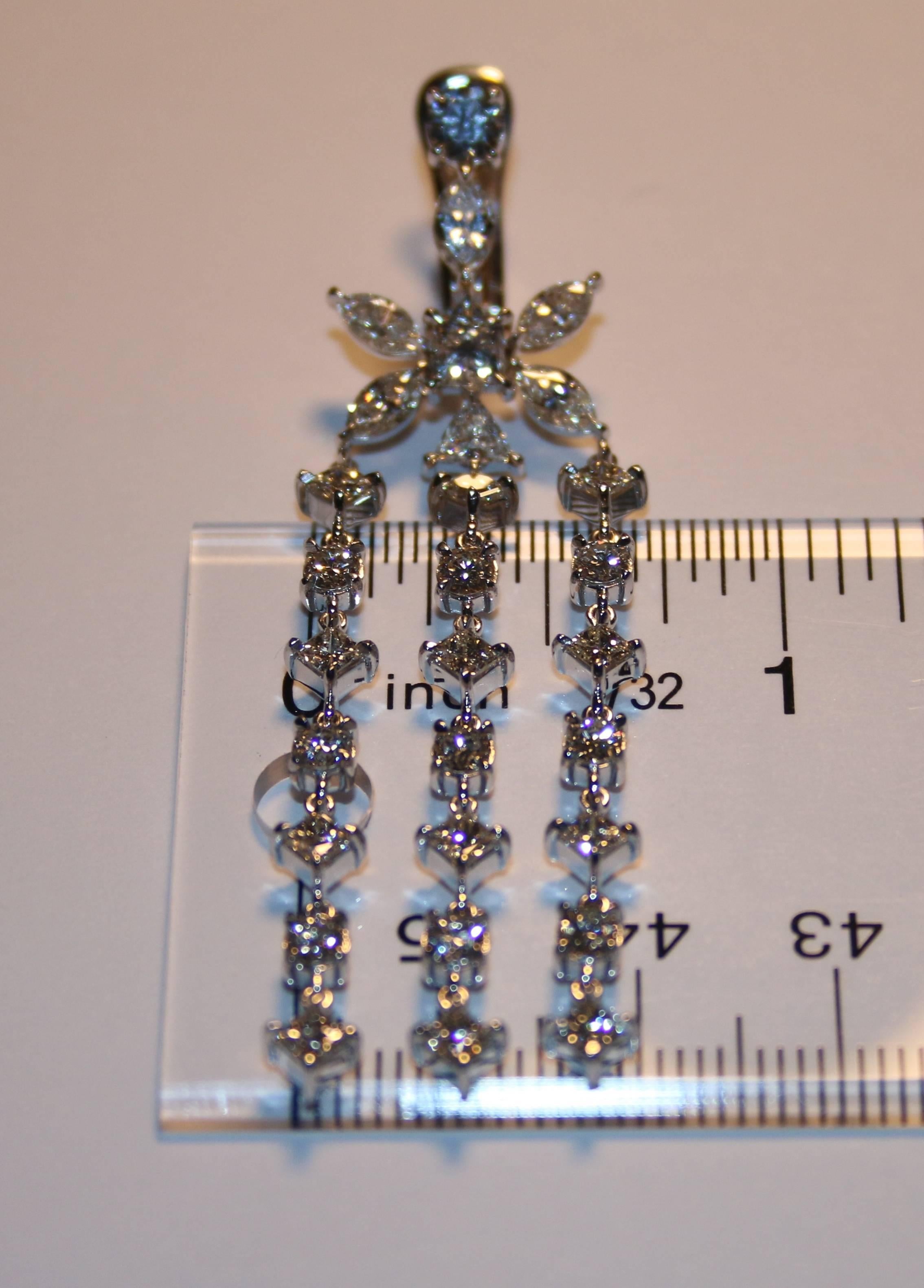 Round Cut 8.78 Carats Diamond Chandelier Gold Flower Earrings For Sale