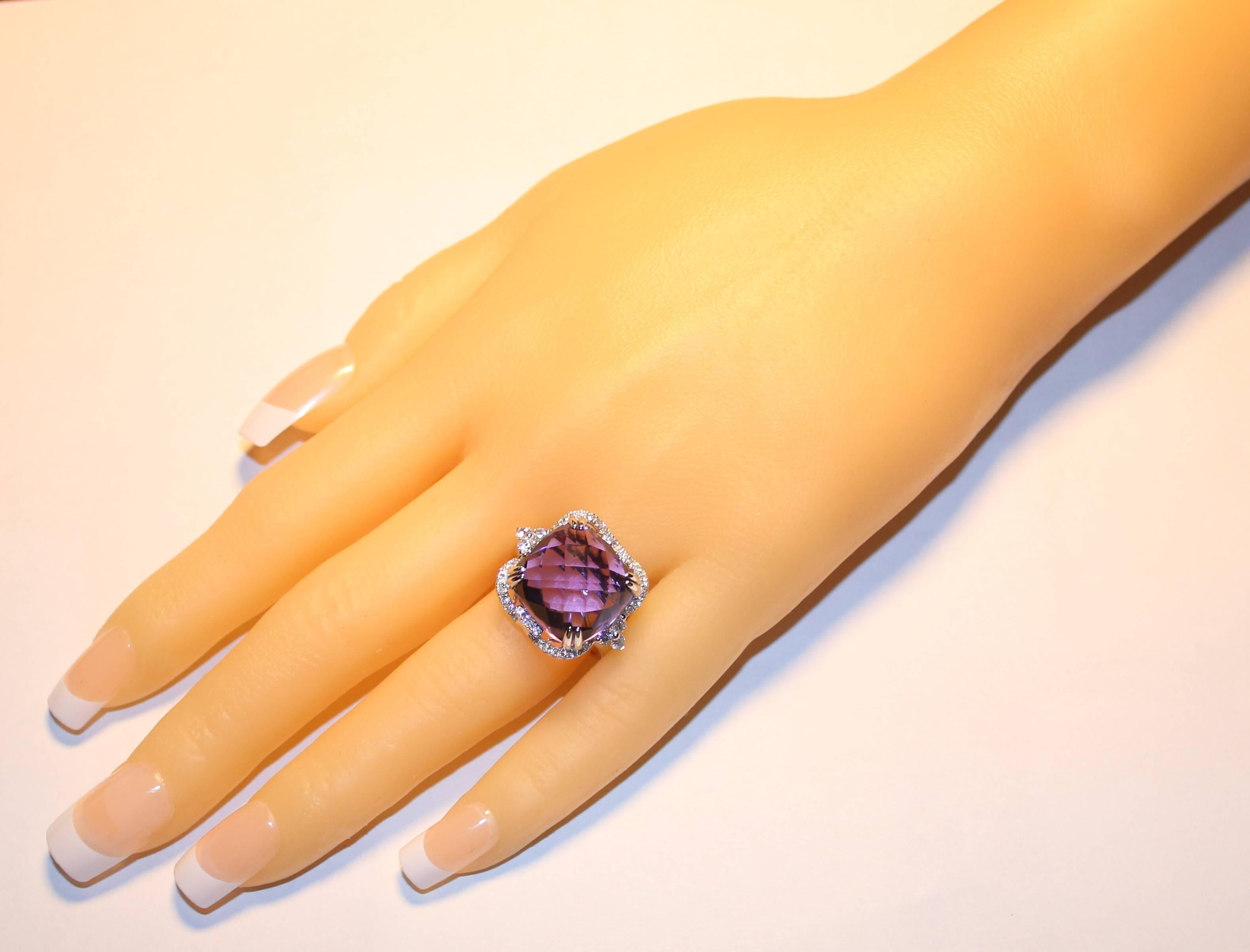 Contemporary 15.48 Carats Amethyst Diamond Gold Ring For Sale
