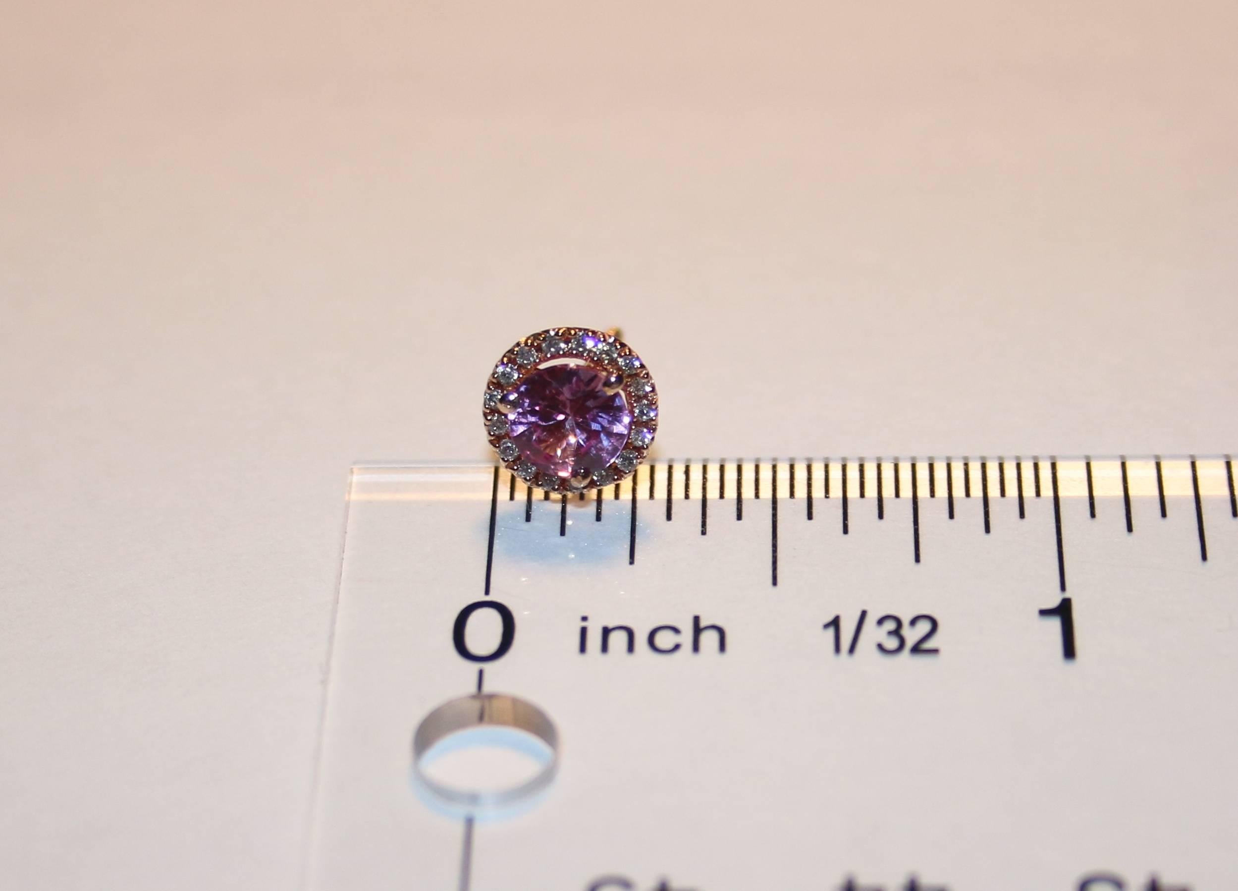 1.30 Carats Pink Sapphire Diamond Halo Gold Stud Earrings In New Condition For Sale In New York, NY