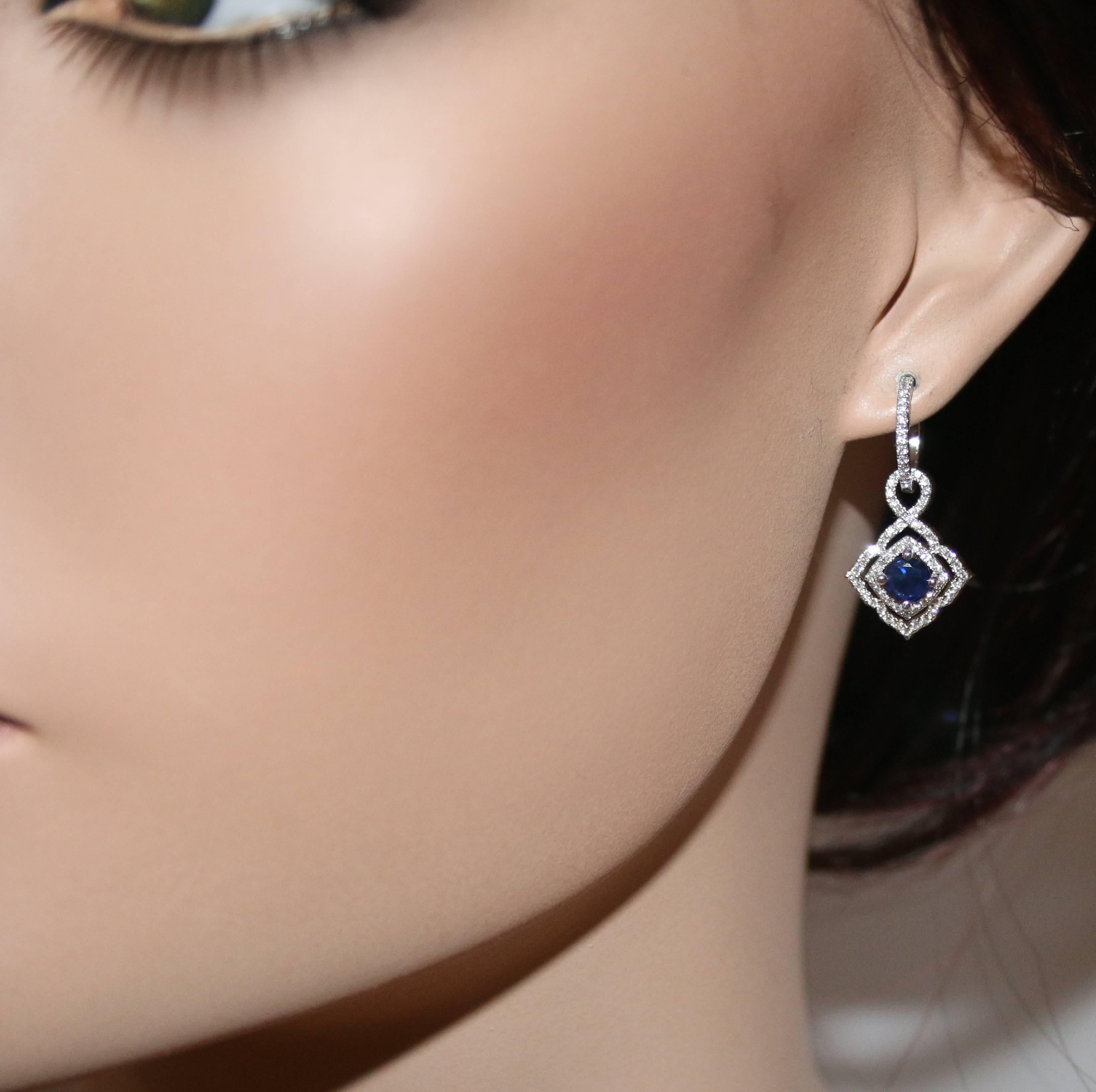 Contemporary 1.47 Carats Sapphire Diamond Gold Dangle Earrings For Sale
