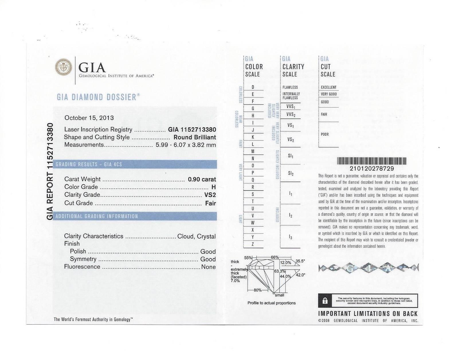 GIA Certified 0.90 Carat H VS2 Diamond Three Stone Platinum Ring In Excellent Condition For Sale In New York, NY