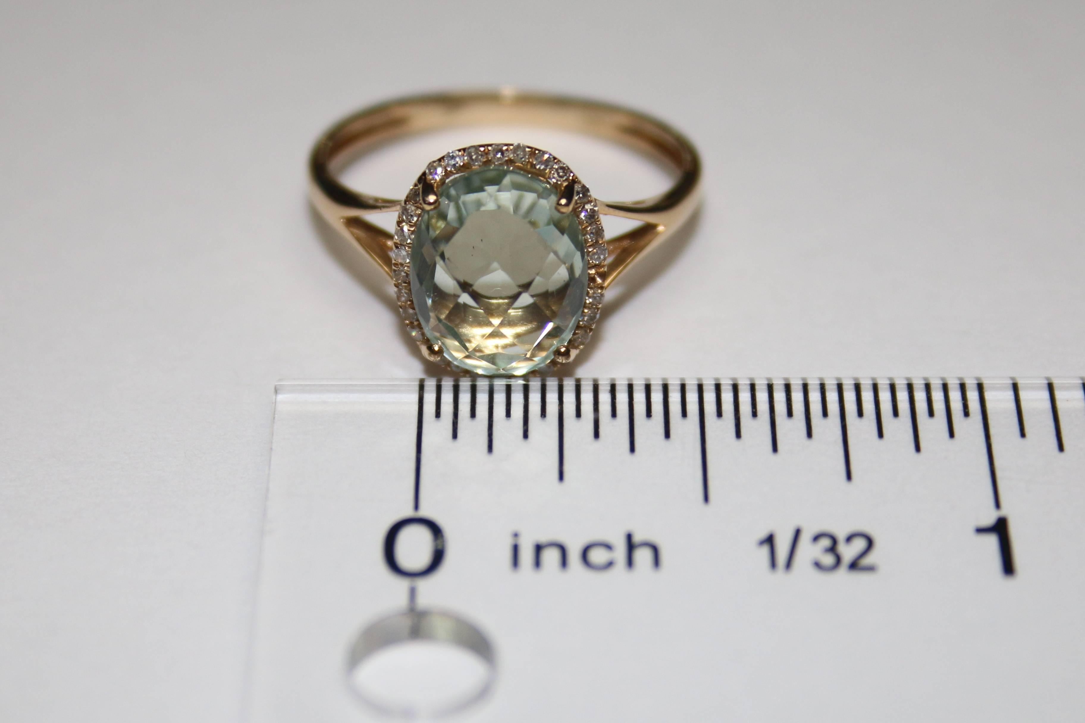 Oval Cut 2.73 Carats Green Amethyst and Diamond Halo Gold Ring In New Condition In New York, NY