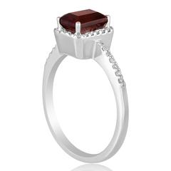 Goldring mit 1,77 Karat Granat und Diamant im Step-Schliff