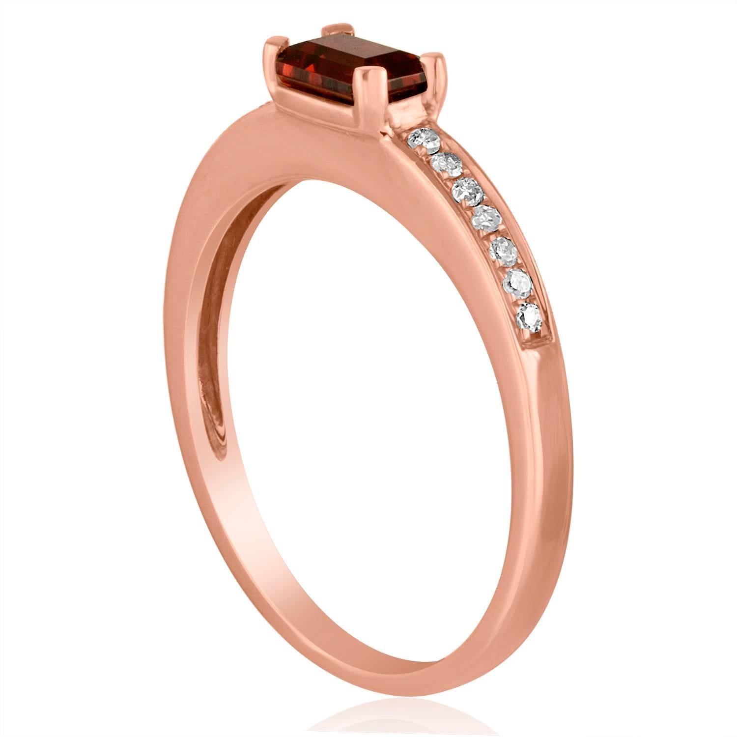 Stackable Garnet Baguette Ring
The ring is 14K Rose Gold
There are 0.08 Carats In Diamonds H SI
The Center Stone is a Garnet Baguette 0.58 Carats
The top measures 1/4