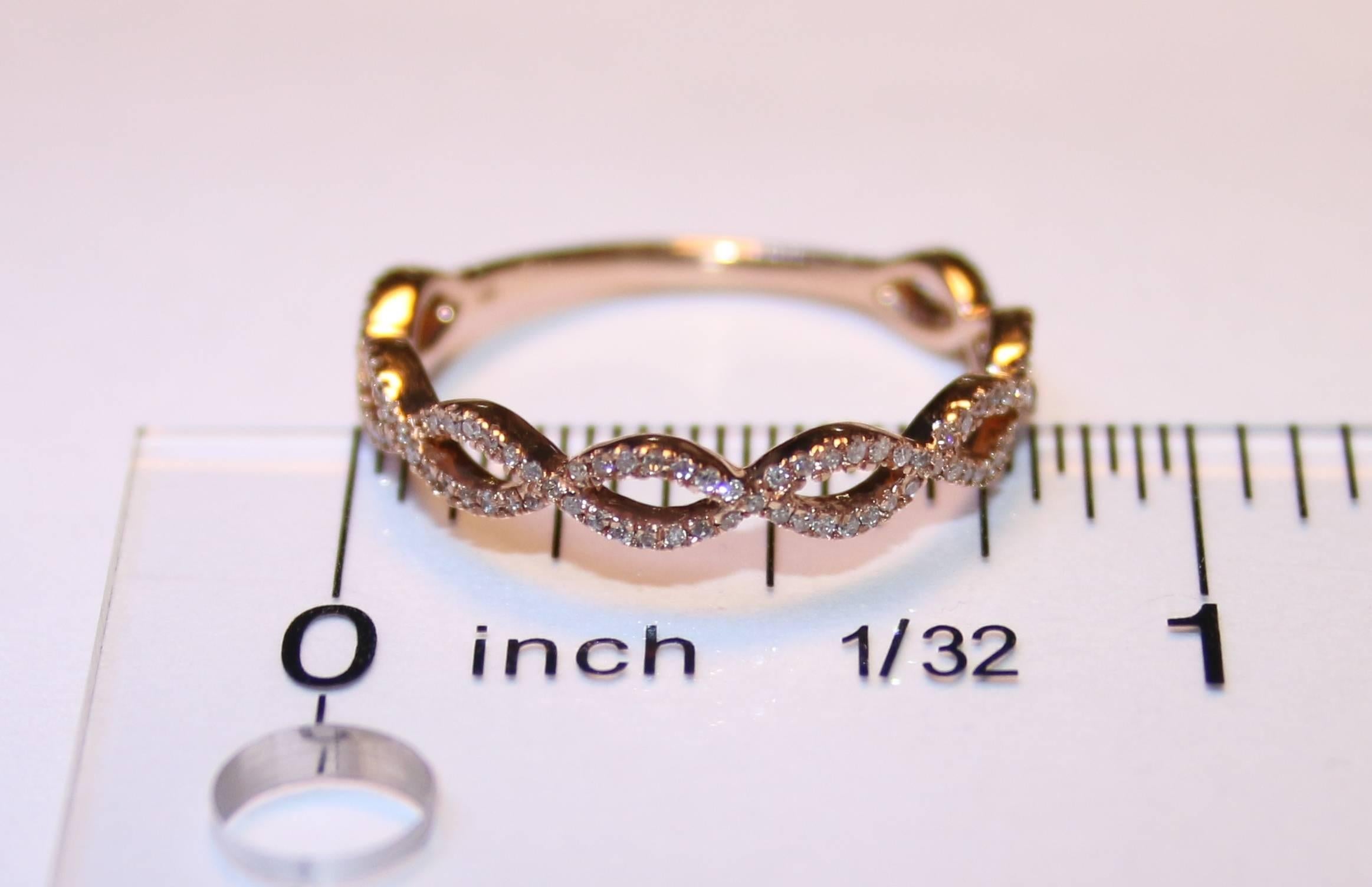 0.17 Carat Diamond Infinity Rose Gold Band Ring In New Condition In New York, NY