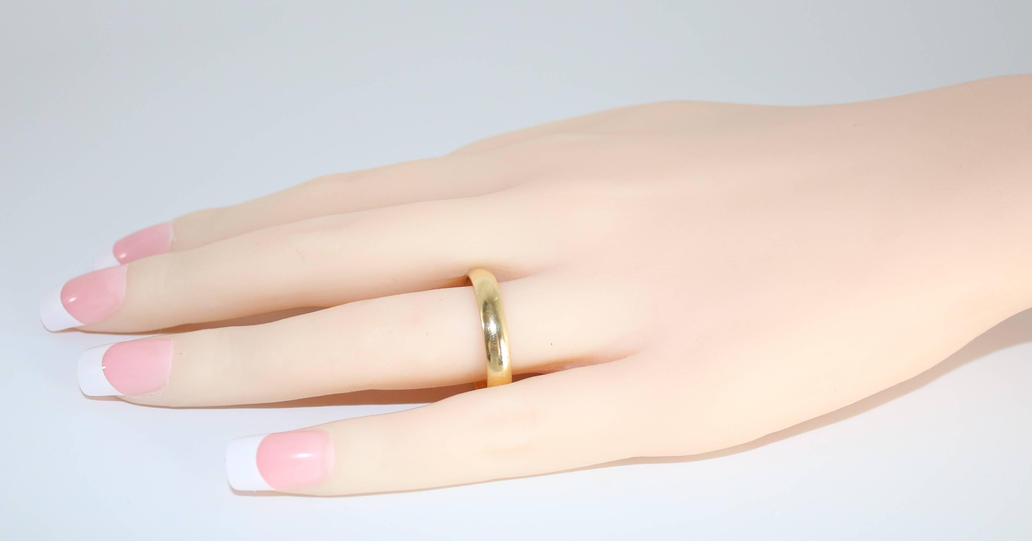 Contemporary Yellow Gold Wedding Band Ring Size 12.25 For Sale