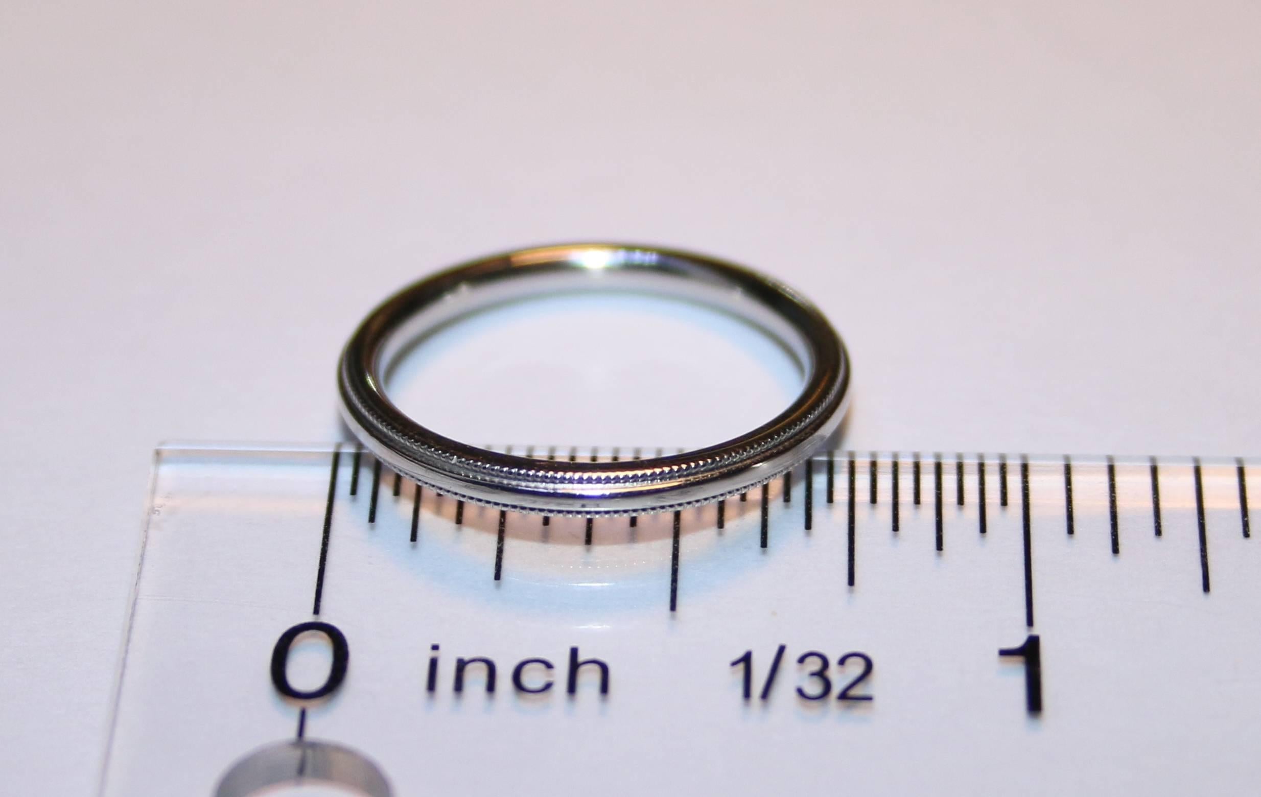 Women's or Men's Milgrain Platinum Wedding Band Ring Size 5 For Sale