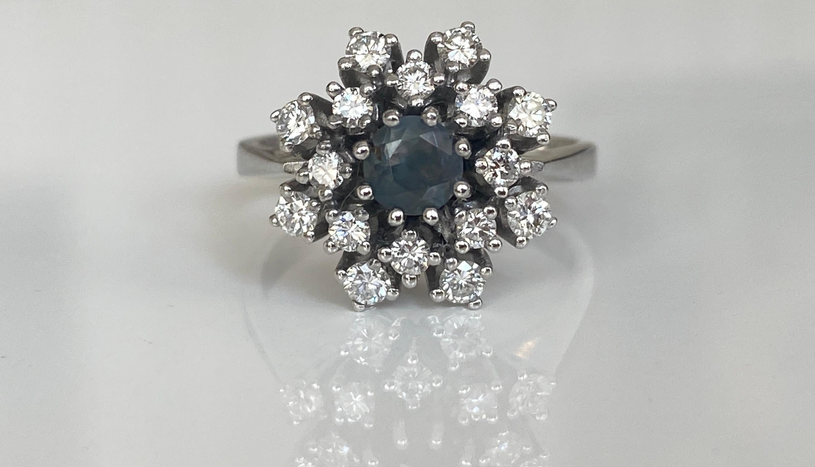 Natürlicher 0,60 ct Alexandrit & Diamant Weißgoldring Damen im Angebot