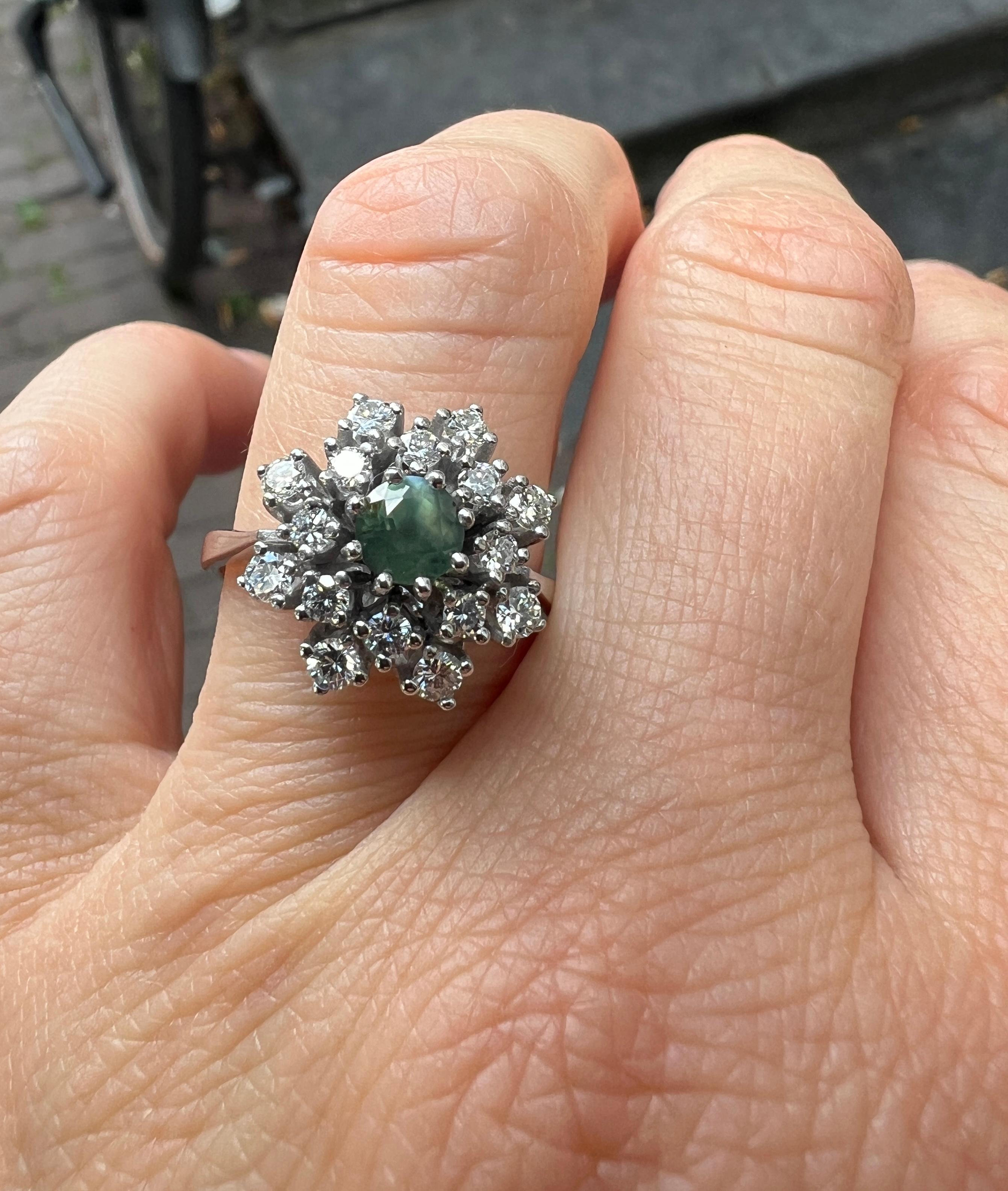 Natürlicher 0,60 ct Alexandrit & Diamant Weißgoldring im Angebot 2