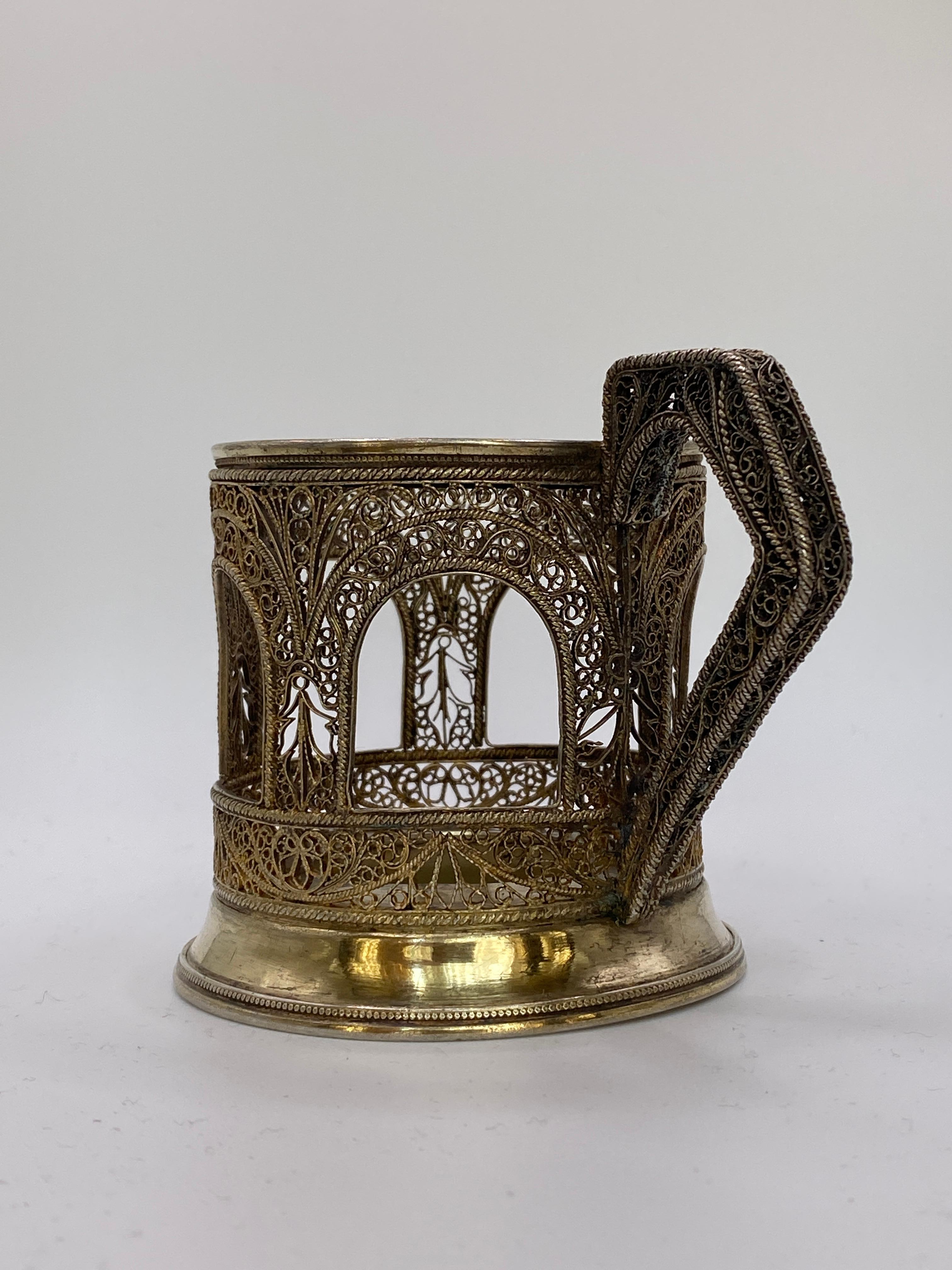 Porta tazze da tè in argento dorato 875 dell'URSS/Russia/oggetto da collezione del 1930-1940 in vendita 1