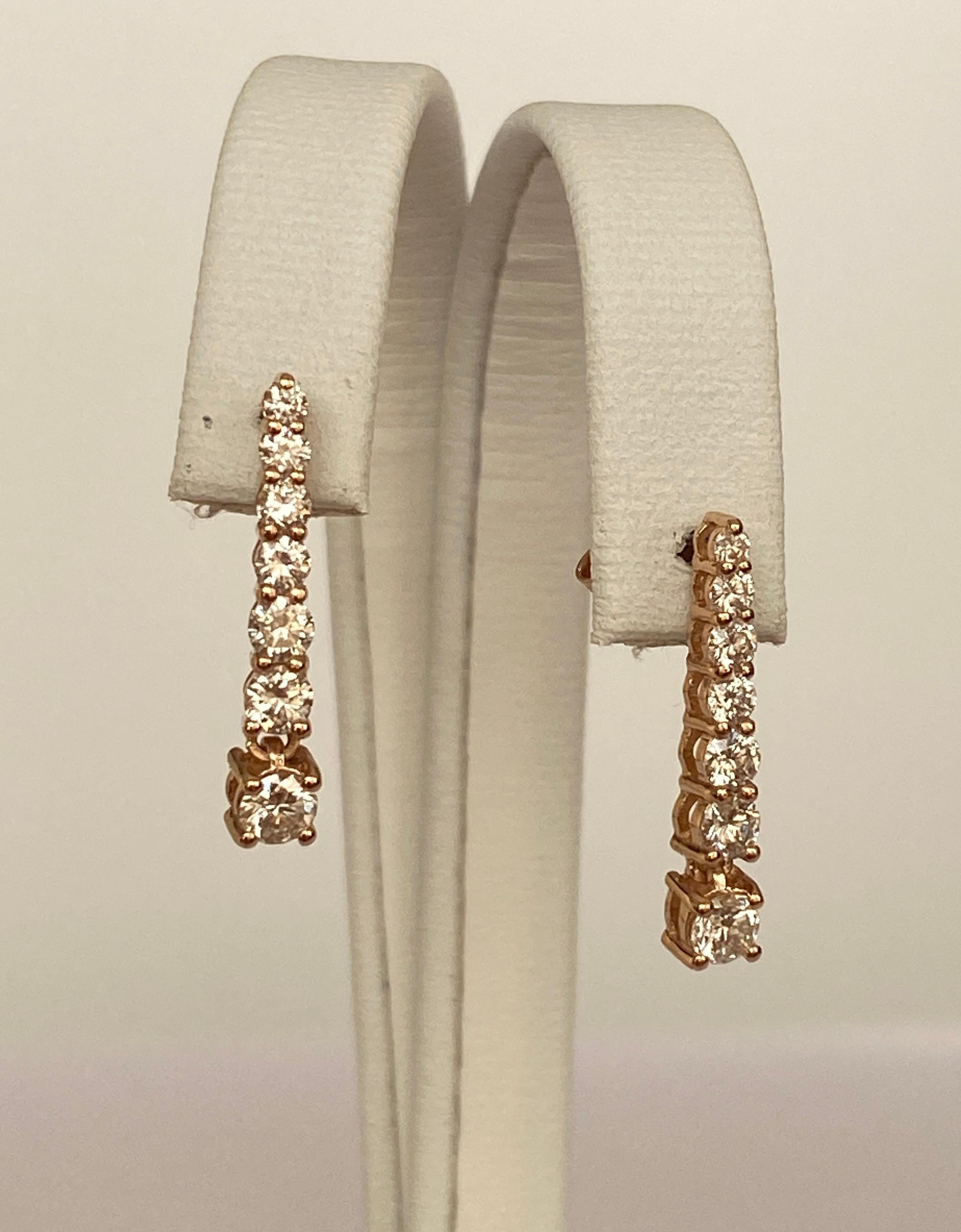 Contemporaneo Orecchini pendenti in oro rosa 18 kt con diamanti in vendita