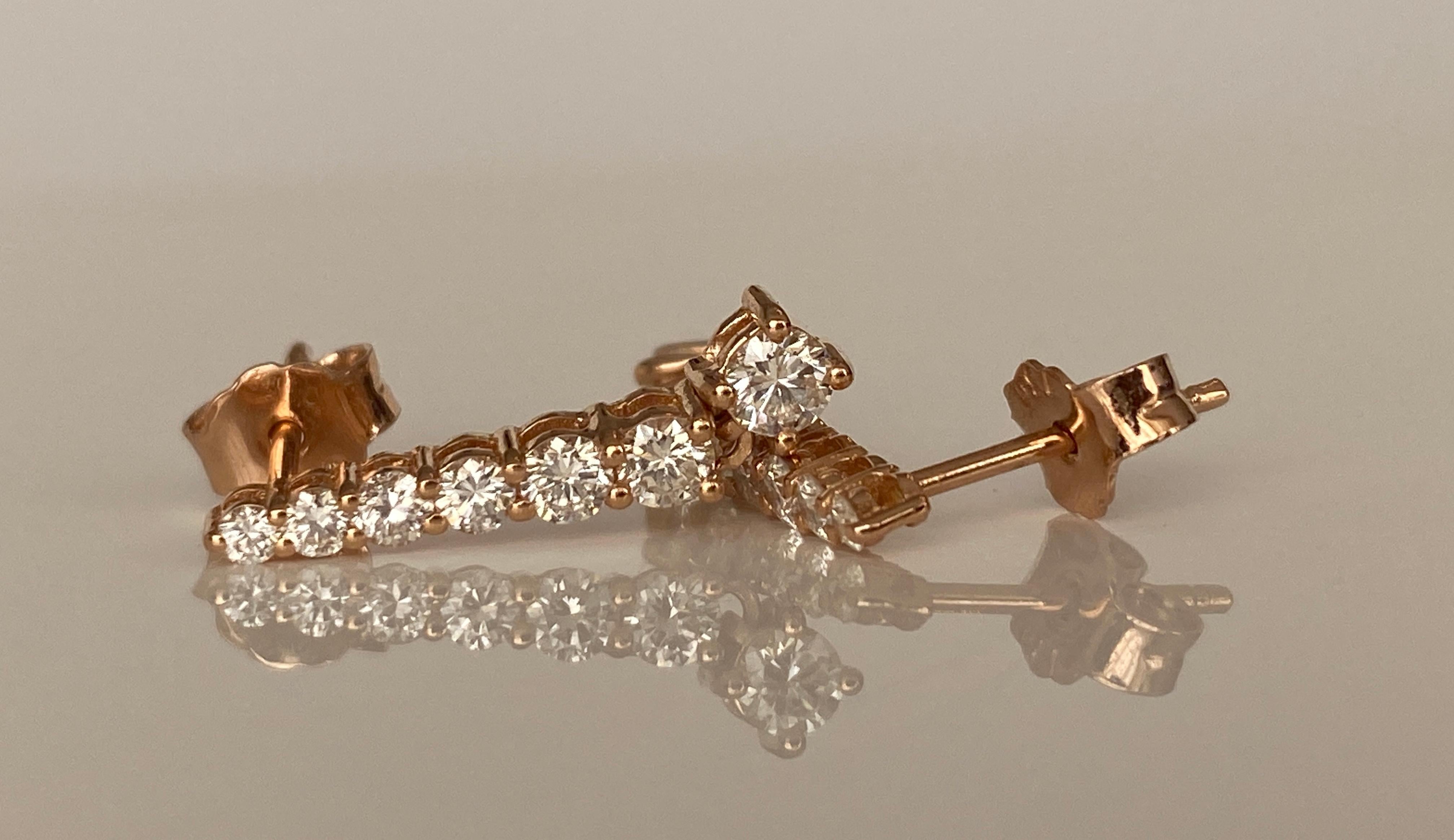 Orecchini pendenti in oro rosa 18 kt con diamanti in vendita 10