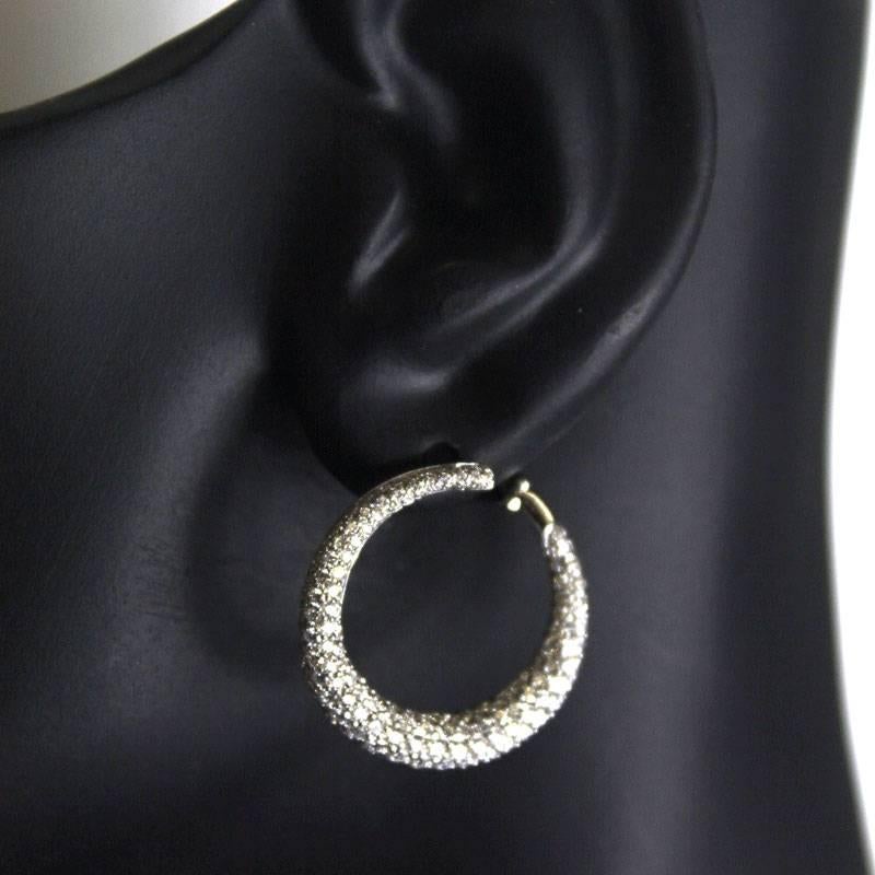 Six-Carat Modern Pave Diamond Gold Hoop Earrings In Excellent Condition In Boca Raton, FL