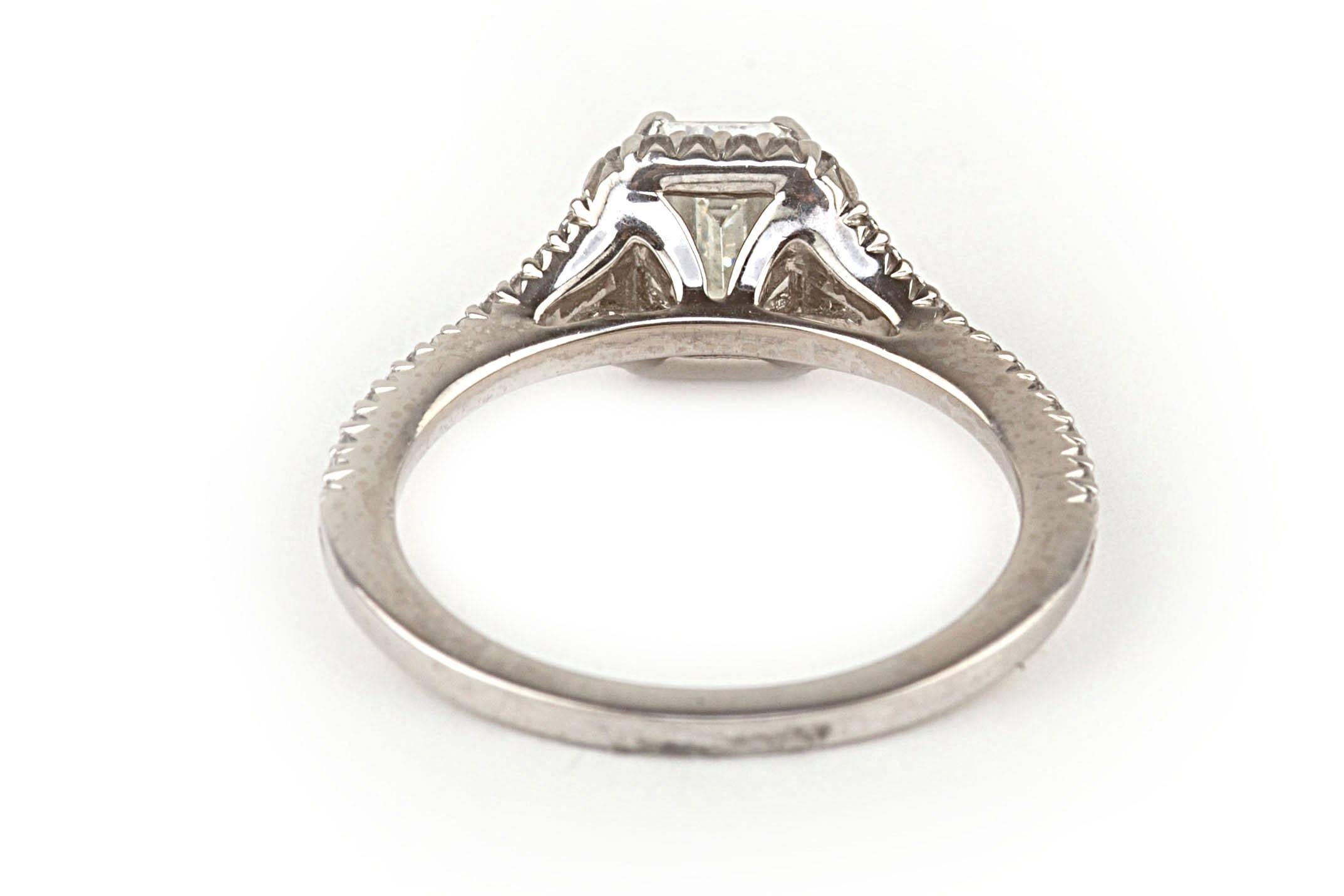 Ritani Modern Emerald Cut Diamond 18 Karat White Gold Engagement Ring In Excellent Condition In Boca Raton, FL