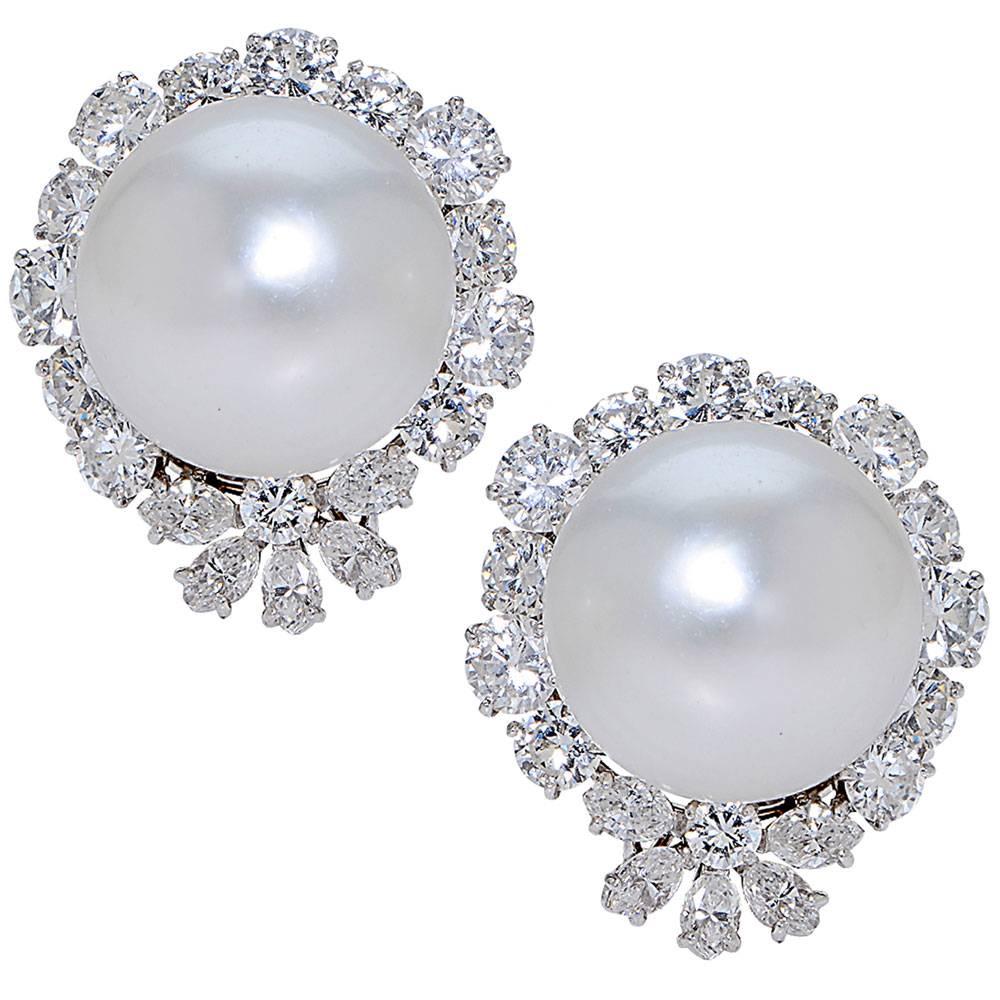 Van Cleef & Arpels South Sea Pearl Diamond Platinum Earrings