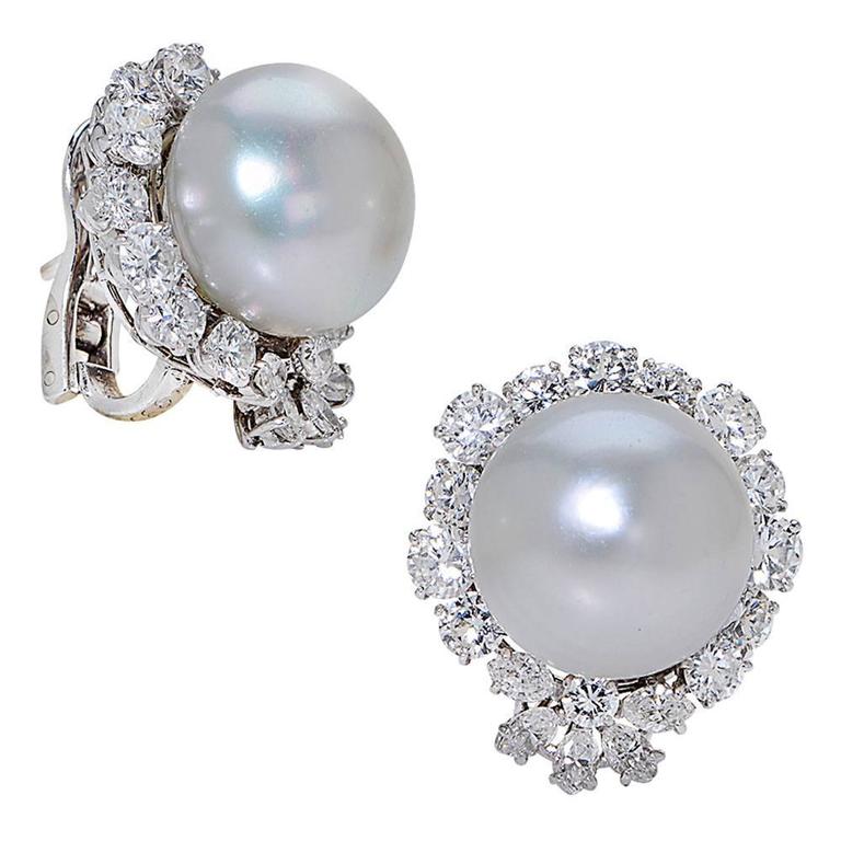 Van Cleef And Arpels South Sea Pearl Diamond Platinum Earrings At These Timeless And Elegant Earrings Designed By Van Cleef Arpels