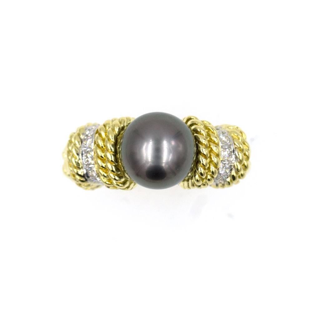 Women's Cassis Modern Black Cultured Pearl Diamond Ring 18 Karat Yellow Gold