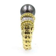 Cassis Modern Black Cultured Pearl Diamond Ring 18 Karat Yellow Gold