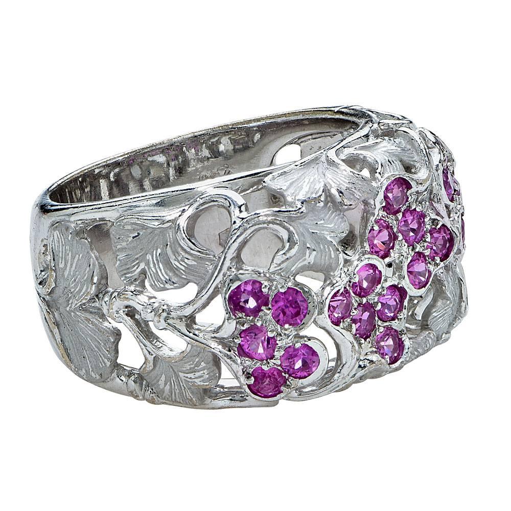 Carrera y Carrera Pink Sapphire Leaf Motif Band Ring 18 Karat White Gold In Excellent Condition In Boca Raton, FL