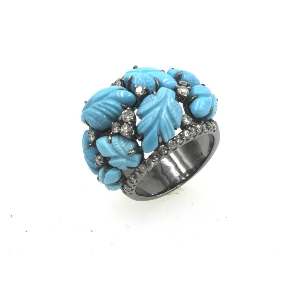 Carved Turquoise Diamond 18 Karat White Gold Fashion Ring In Excellent Condition In Boca Raton, FL