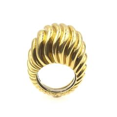 1960s David Webb Ribbed Dome Yellow Gold Ring